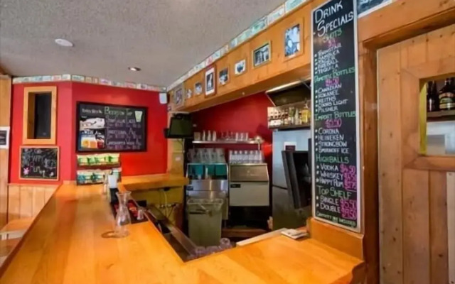 HI Banff Alpine Centre - Hostel