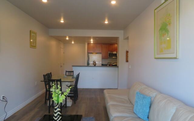 Fully Furnished Apartments near CSUN