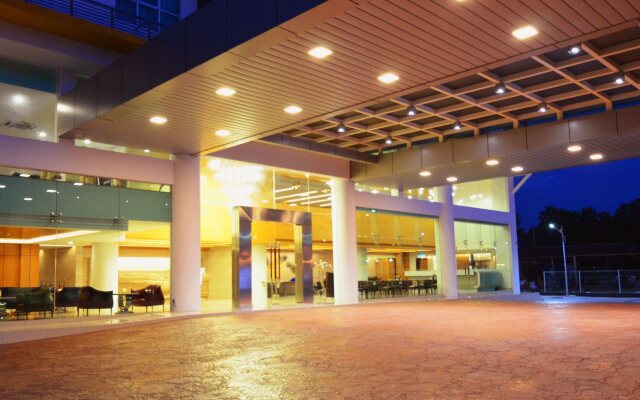 V8 Hotel