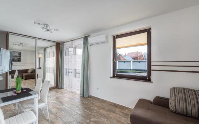 Art Apartments