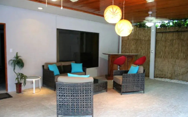 Tuanis Aparthotel