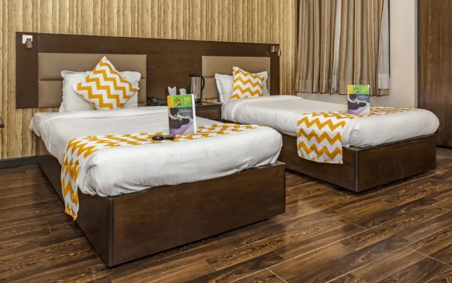 FabHotel Tekarees Inn Hazratganj