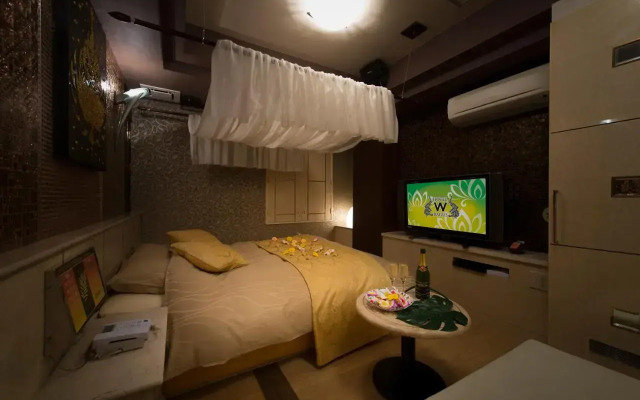 Hotel W-Bagus (Adult Only)