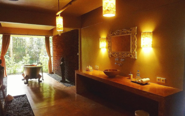 Ubud Suites