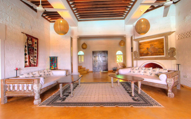 Swahili House Tiwi Beach - Private Oceanfront Boutique Villa Near Diani