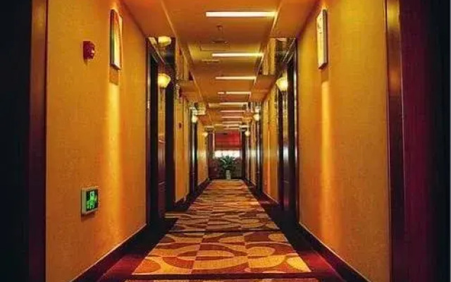 Lijing Commercial Hotel