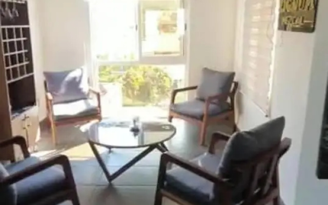 Cambero's Place - Centrally-located Loft-penthouse