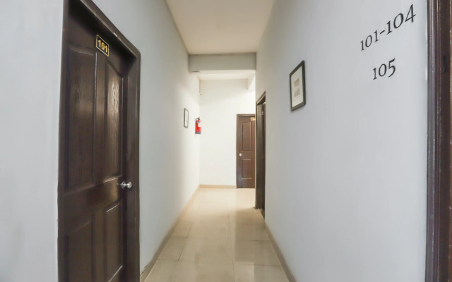 Golden Villa by OYO Rooms