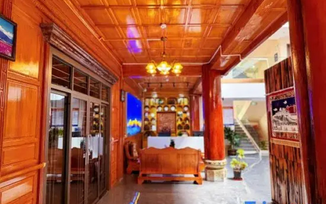 Shangri-La Muxue Xingyue Homestay