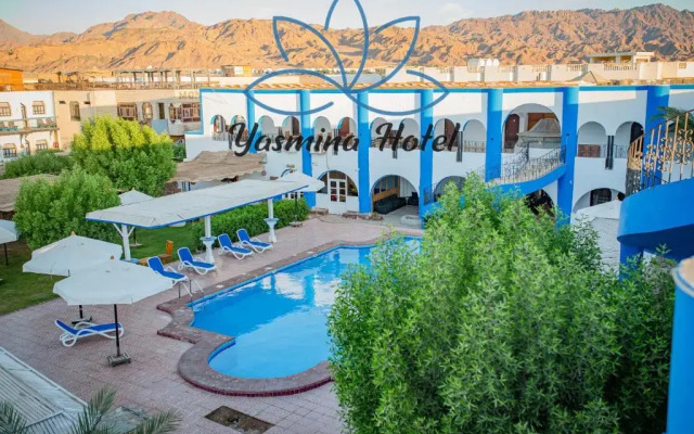 Yasmina Hotel
