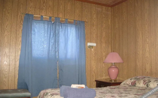 1202 Motor Inn