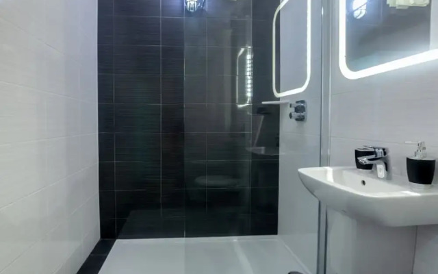 Hillgrove Accommodation & Nightclub