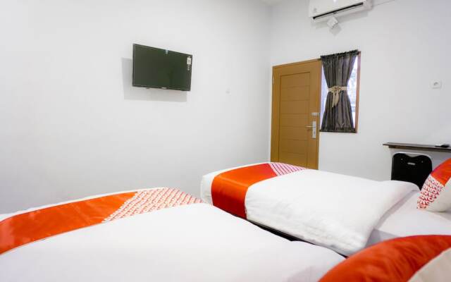 OYO 1811 Citra Anggrek