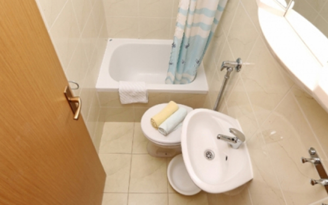Room Dalsi - 10 m from beach: R1 Zaostrog, Riviera Makarska