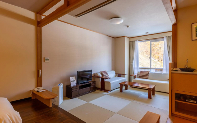Nozawa Grand Hotel – Guest Rooms – Nakano