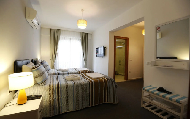 Hi̇mm Hotel