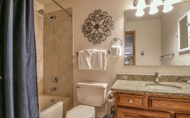 Snow Dance Manor 301