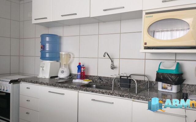 Apto no Universitário Ed. Mr. Teneriff 310