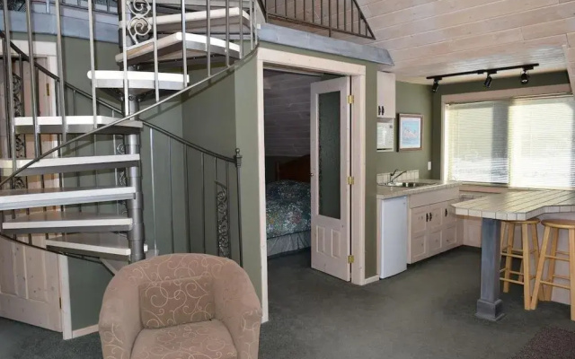 Retreat Wilderness Inn