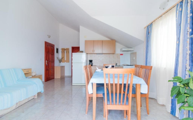 Apartment Annie - sea view : A1 Postira, Island Brac