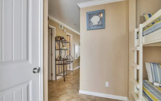 Seascape 1210 1 Bedroom Condo by RedAwning