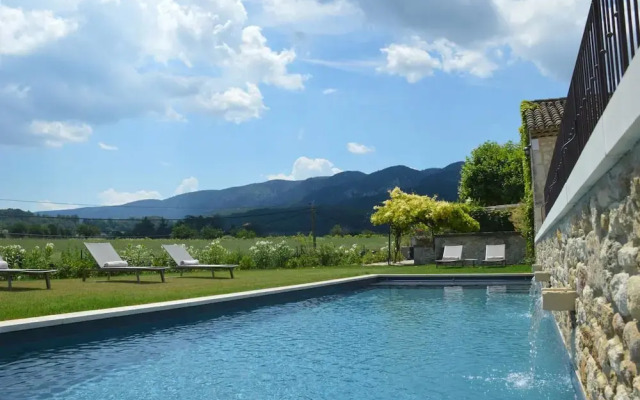 Le Clos D'Olea. Gites