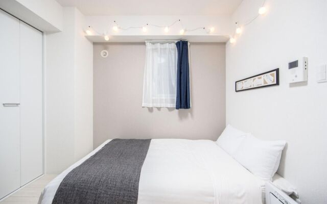 Naniwa Tsutenkaku Residence