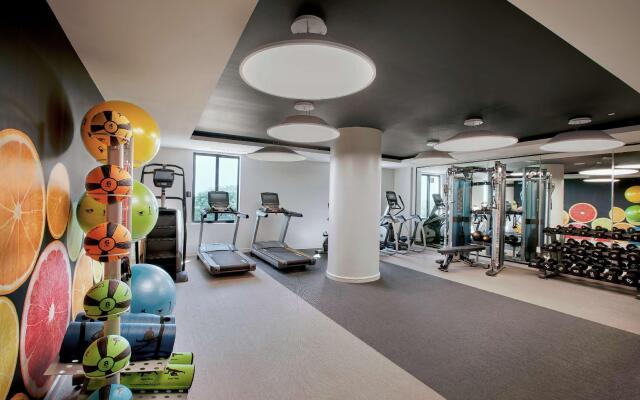 THesis Hotel Miami Coral Gables, Curio Collection by Hilton