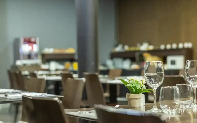 Hotel Abades Via Norte