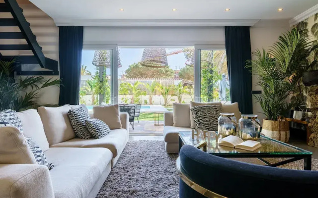 Golden Villa Luxury Pool Retreat & Beach
