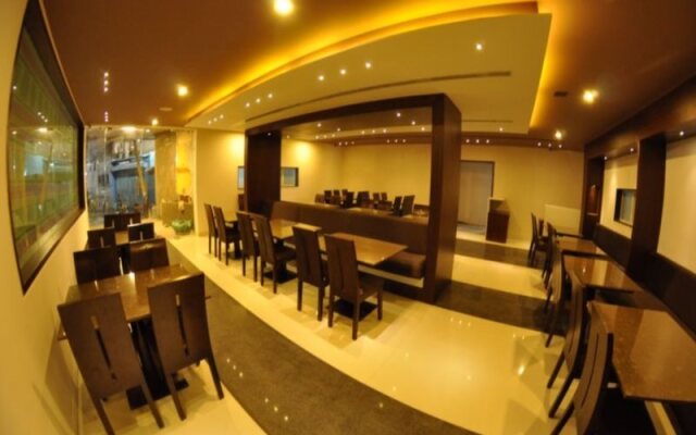 Vijey Hotels - Trichy Central