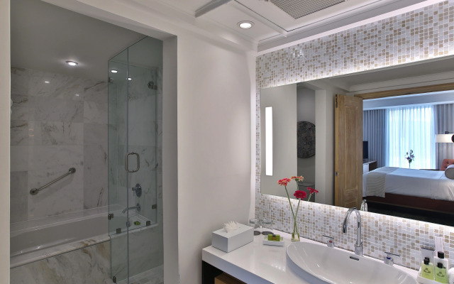 InterContinental Tegucigalpa at Multiplaza Mall by IHG