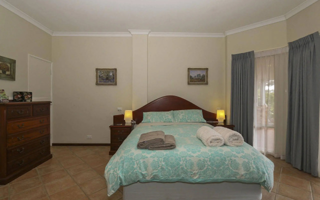 The Good Life Bed & Breakfast