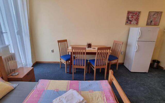 Spirit Hostel and Apartments