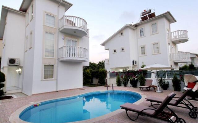 Villa Liya