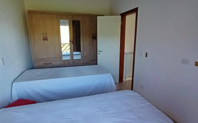 Casa espaçosa, aconchegante, com vista para o mar