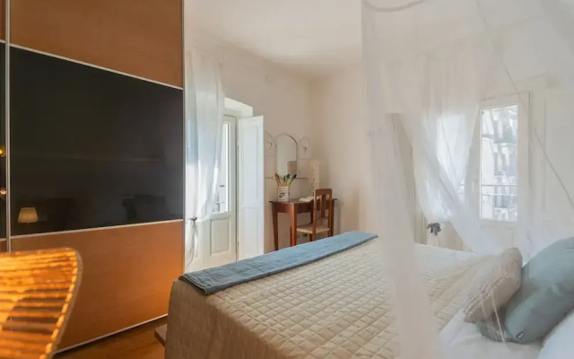 Linda Apartment 3 in Como
