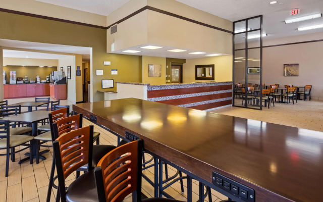Best Western Ambassador Inn & Suites