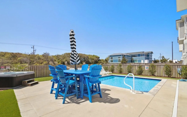 4057 - Fairways & Seaspray