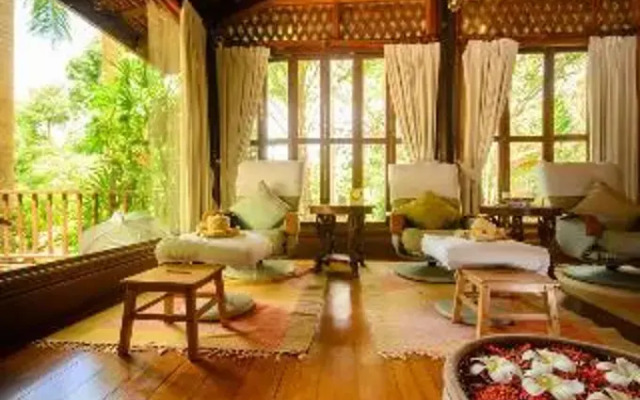 Petchvarin Resort and Spa