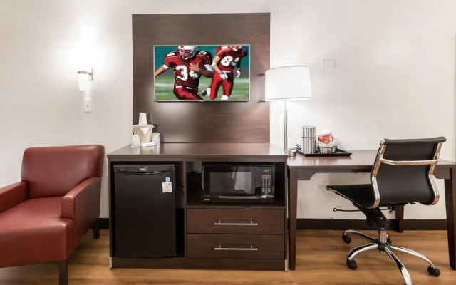 Red Roof Inn PLUS+ Columbus - Worthington