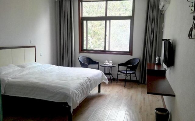 Longyang Express Hotel