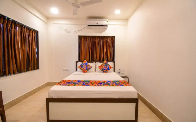 Fabhotel Moubani Residency