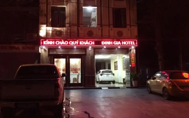 Dinh Gia Hotel