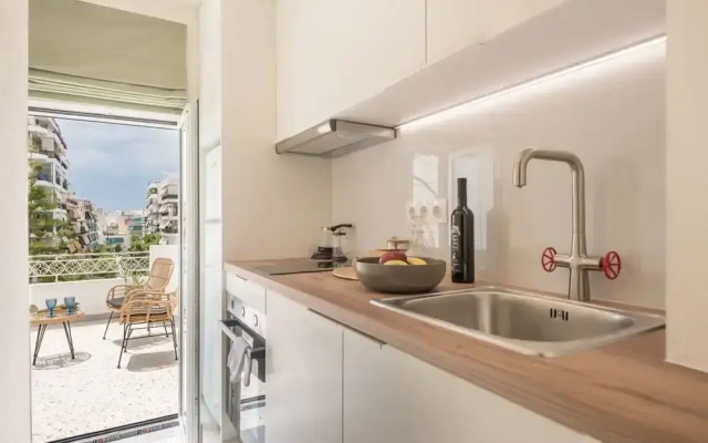 The Urban Loft 2 - Athens Unique Oasis