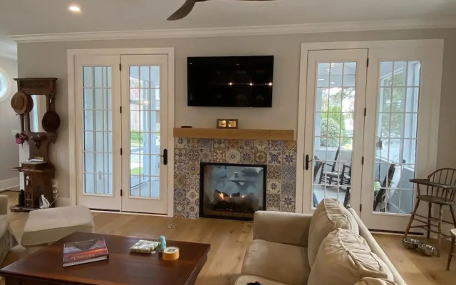 ST Lawrence Street 21