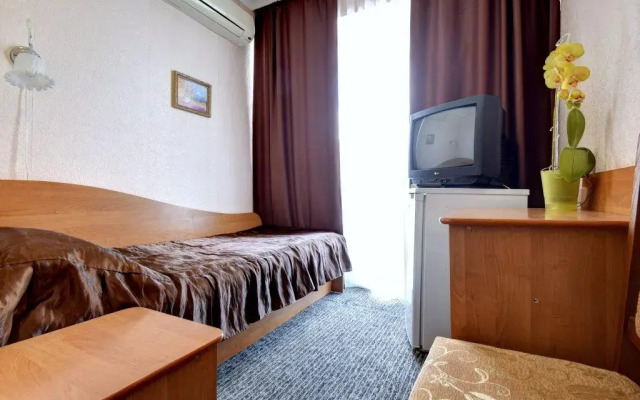 Отель Сурож