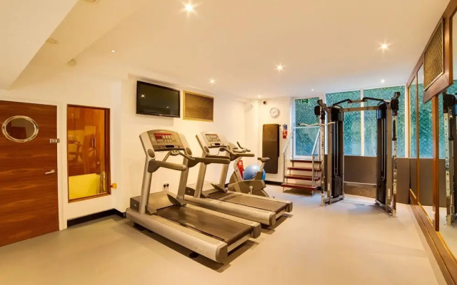 Appealing Studio in London Near Holland Park