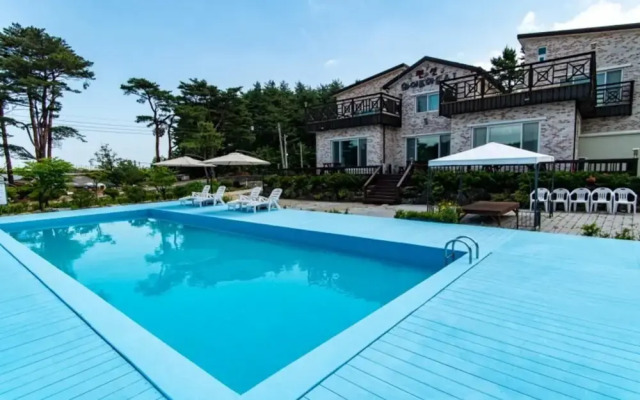 Sokcho Olive Spa Pension