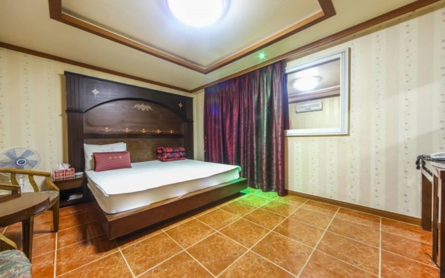 Ssan Motel Tongyeong